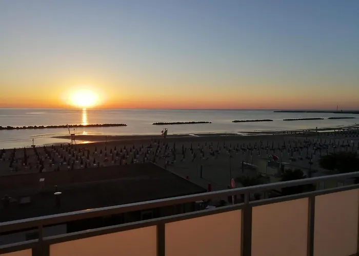 Terrazzo Panoramico Fronte Mare Zamponi
